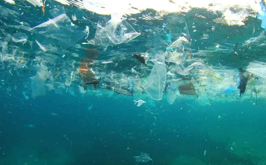 Radiación Solar: Solución Innovadora para Contaminantes