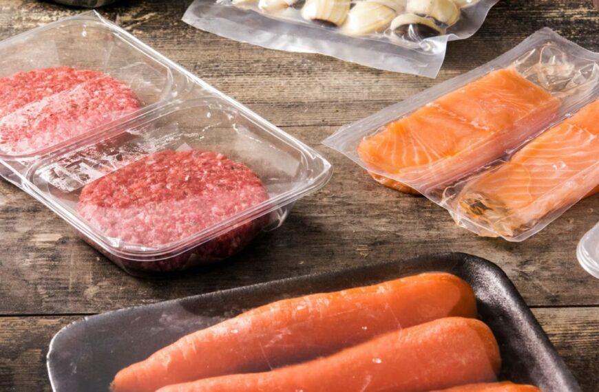 Regulación de plásticos en contacto con alimentos: ¿Qué implicaciones tendrá en la salud?