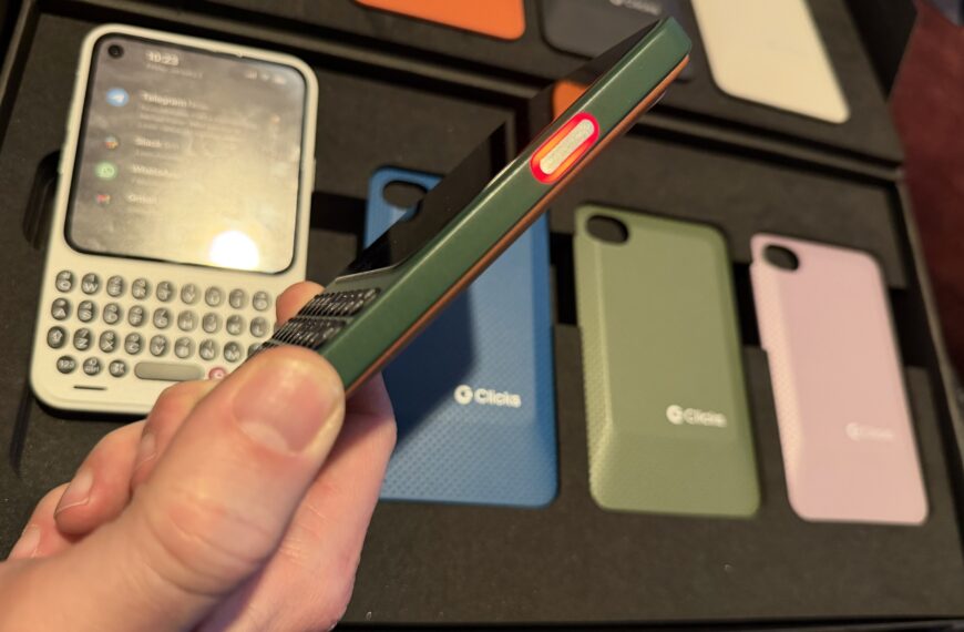 Clicks Communicator: El nuevo smartphone que revive el teclado BlackBerry