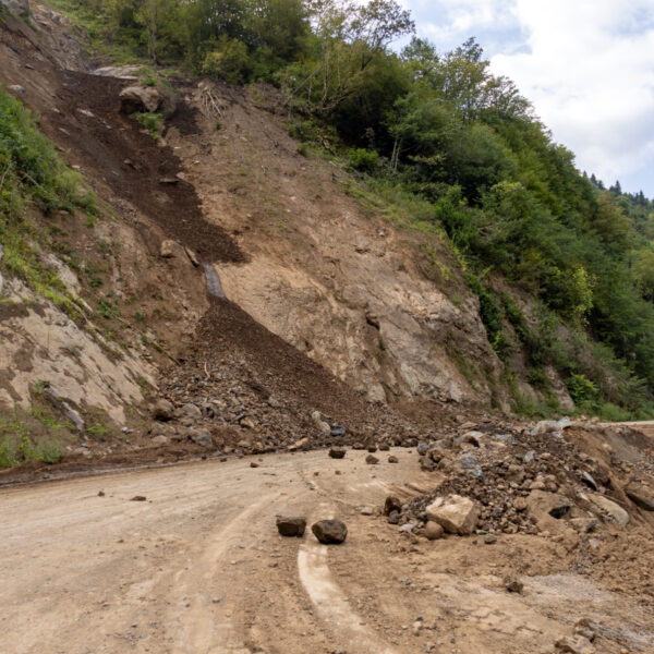 Deslizamientos de tierra: ¿Por qué ocurren en Chile tras lluvias fuertes?