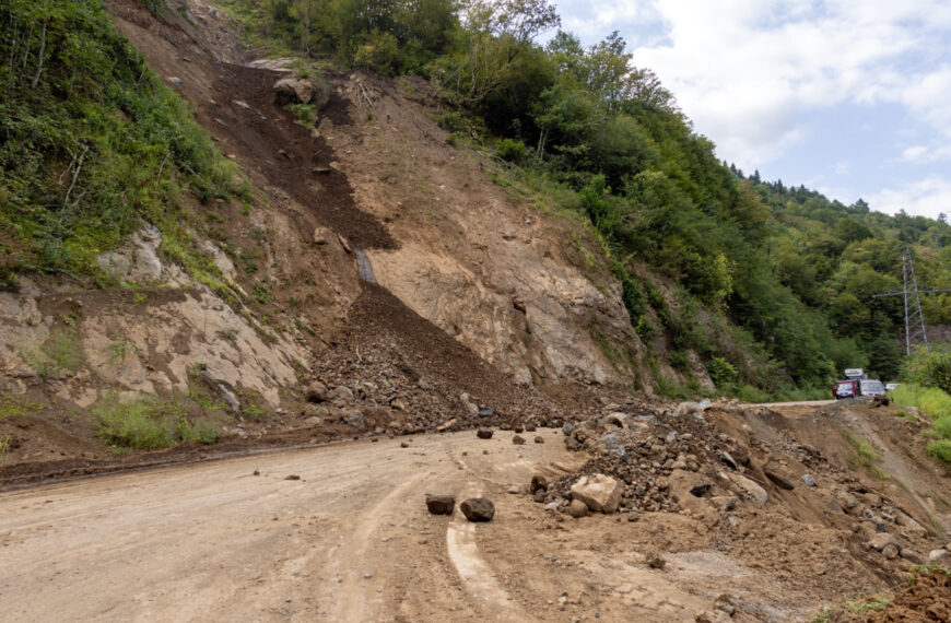 Deslizamientos de tierra: ¿Por qué ocurren en Chile tras lluvias fuertes?